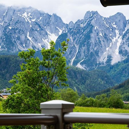 Hotel Haus Friedrich à Gosau Extérieur photo