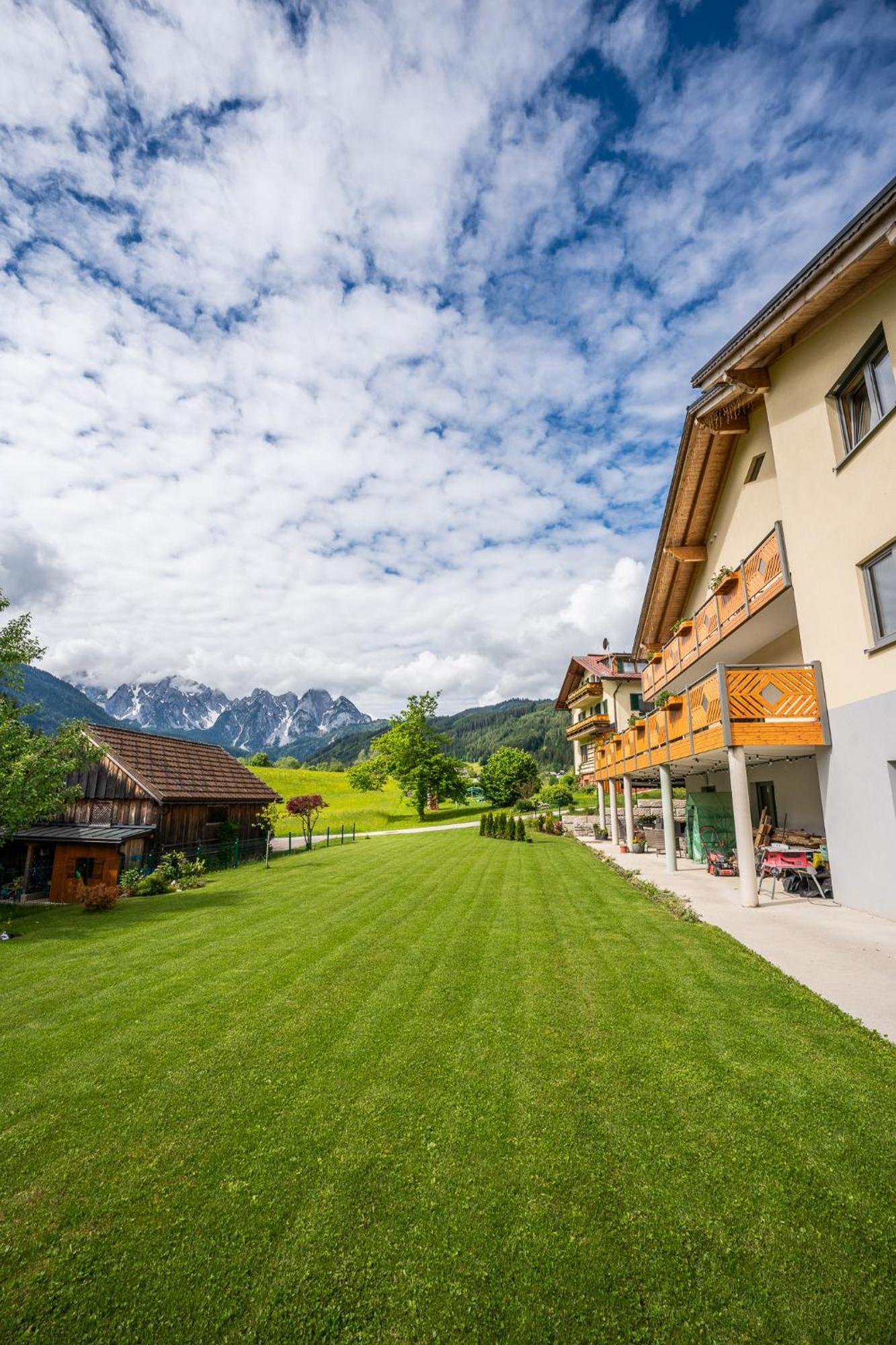 Hotel Haus Friedrich à Gosau Extérieur photo
