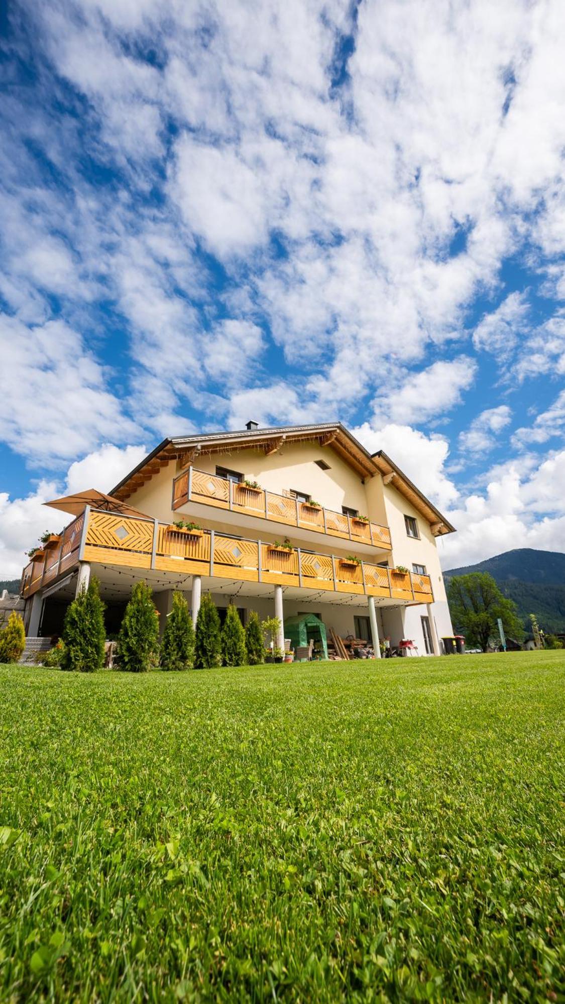 Hotel Haus Friedrich à Gosau Extérieur photo