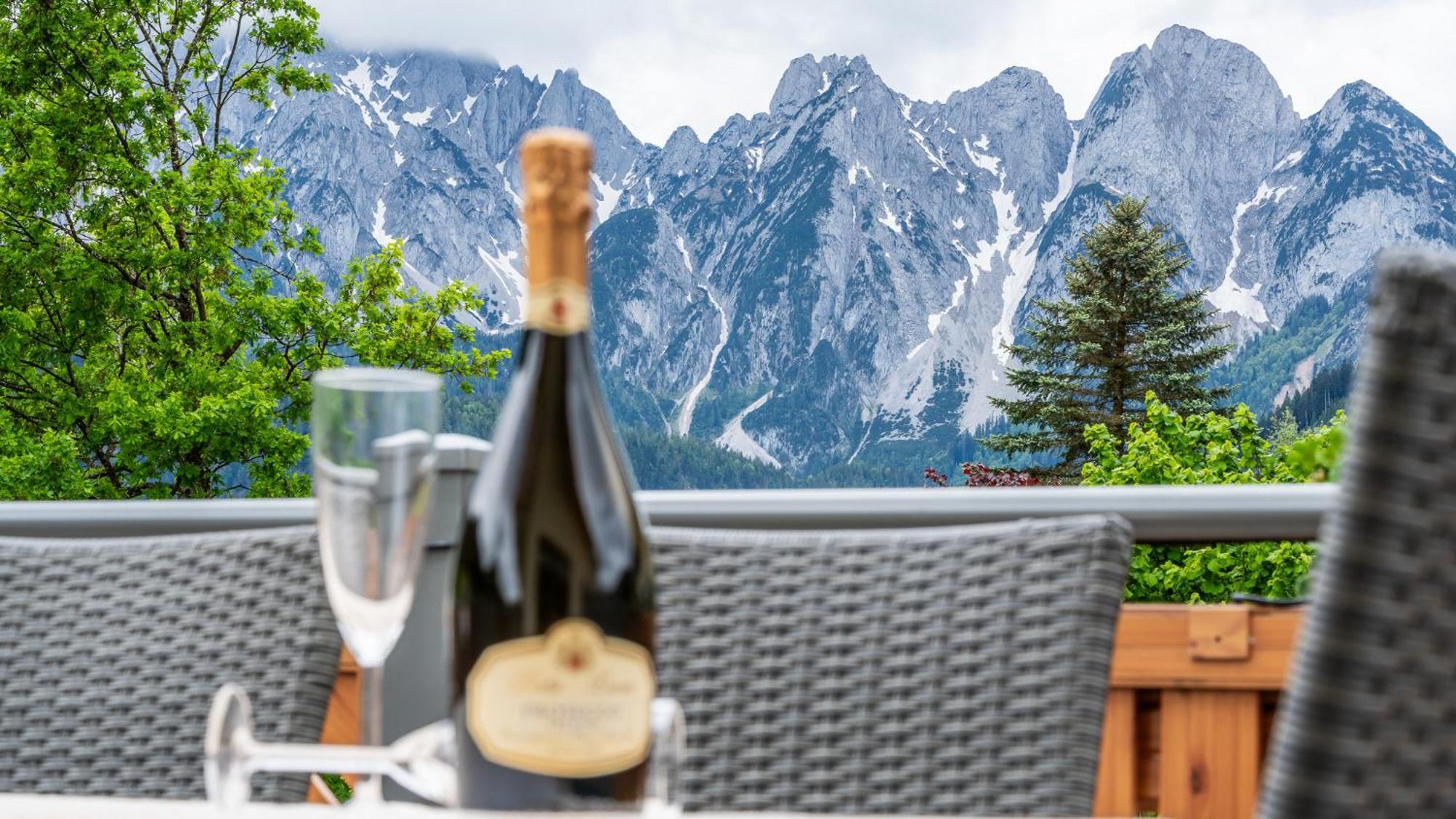 Hotel Haus Friedrich à Gosau Extérieur photo