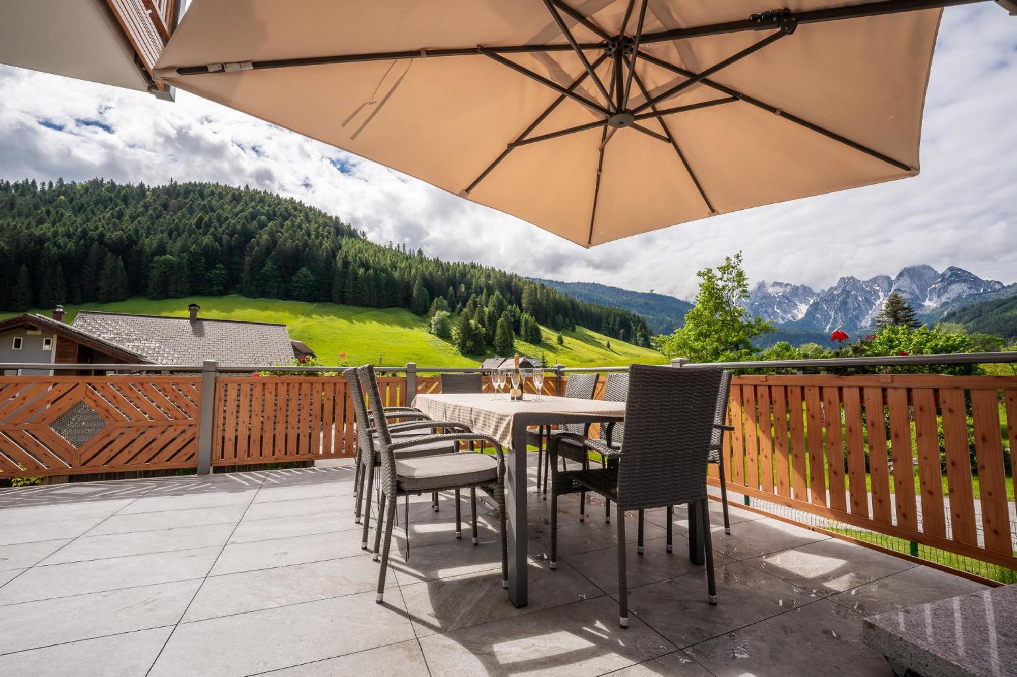 Hotel Haus Friedrich à Gosau Extérieur photo