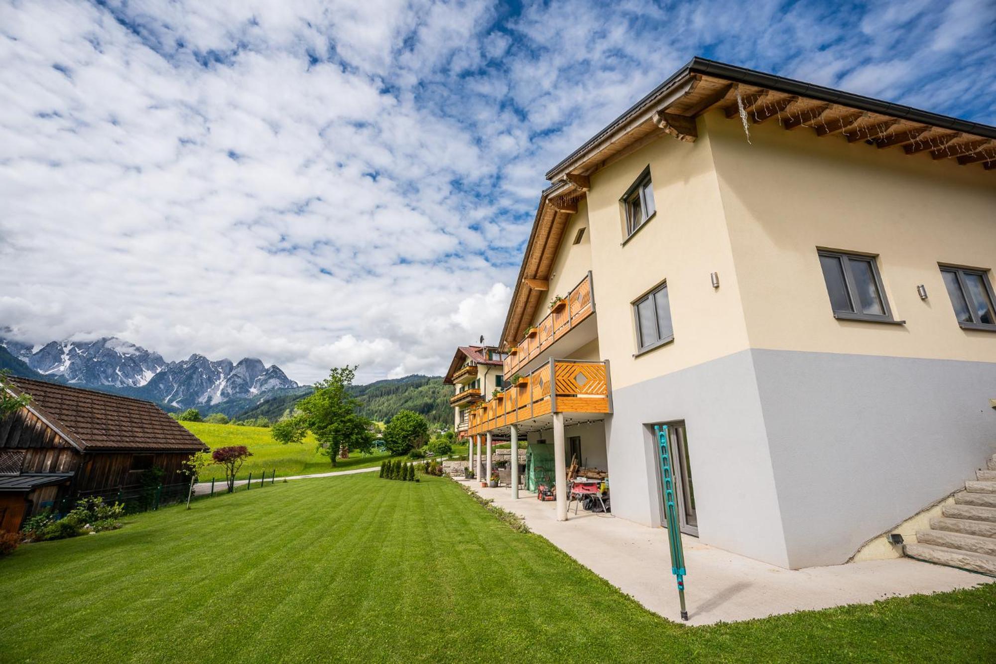 Hotel Haus Friedrich à Gosau Extérieur photo